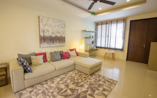 Modern 3 bedroom townhouse in Laguna Park
