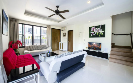 Pool Townhouse in Laguna Park