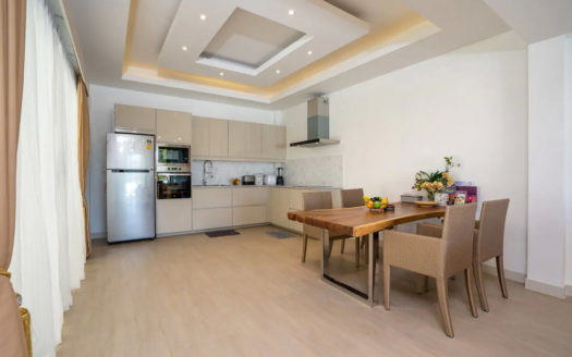 New villa in Bang Tao