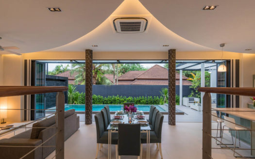 Stylish villa in Pasak