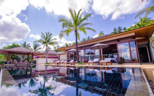 Andara villa on Kamala with sea views