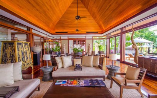 Andara villa on Kamala with sea views
