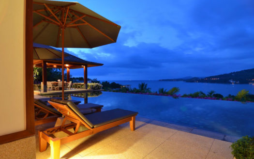 Andara villa on Kamala with sea views