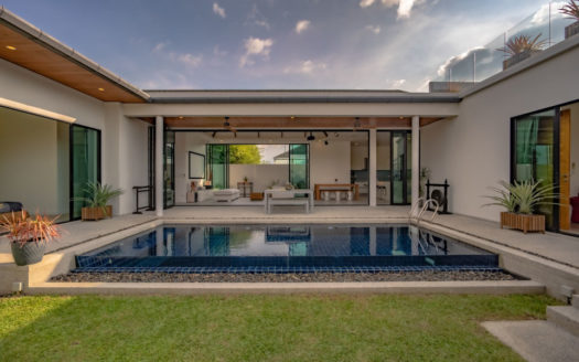 Stylish villa on Layan