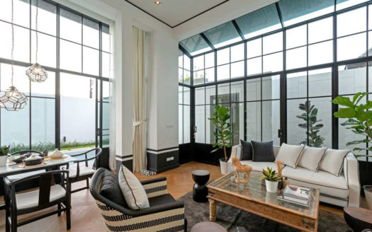New Mono villas on Pasak